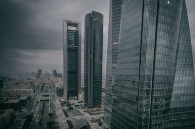 Alone in the City 20 ALONE IN THE CITY 22