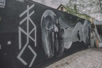 Graffiti 1 Graffiti 2